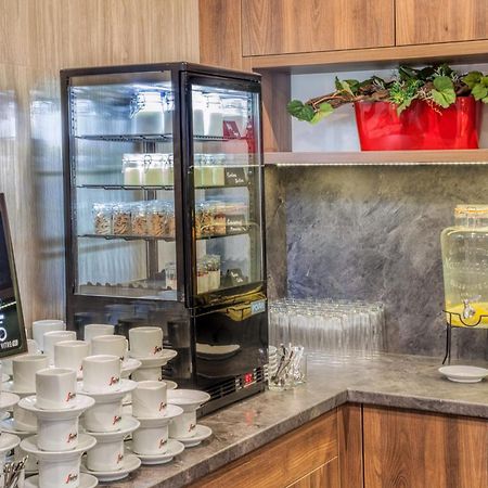 Hotel Beta Bzenec Ngoại thất bức ảnh