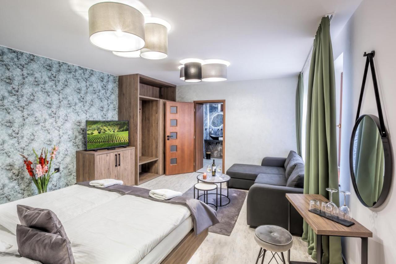 Hotel Beta Bzenec Ngoại thất bức ảnh