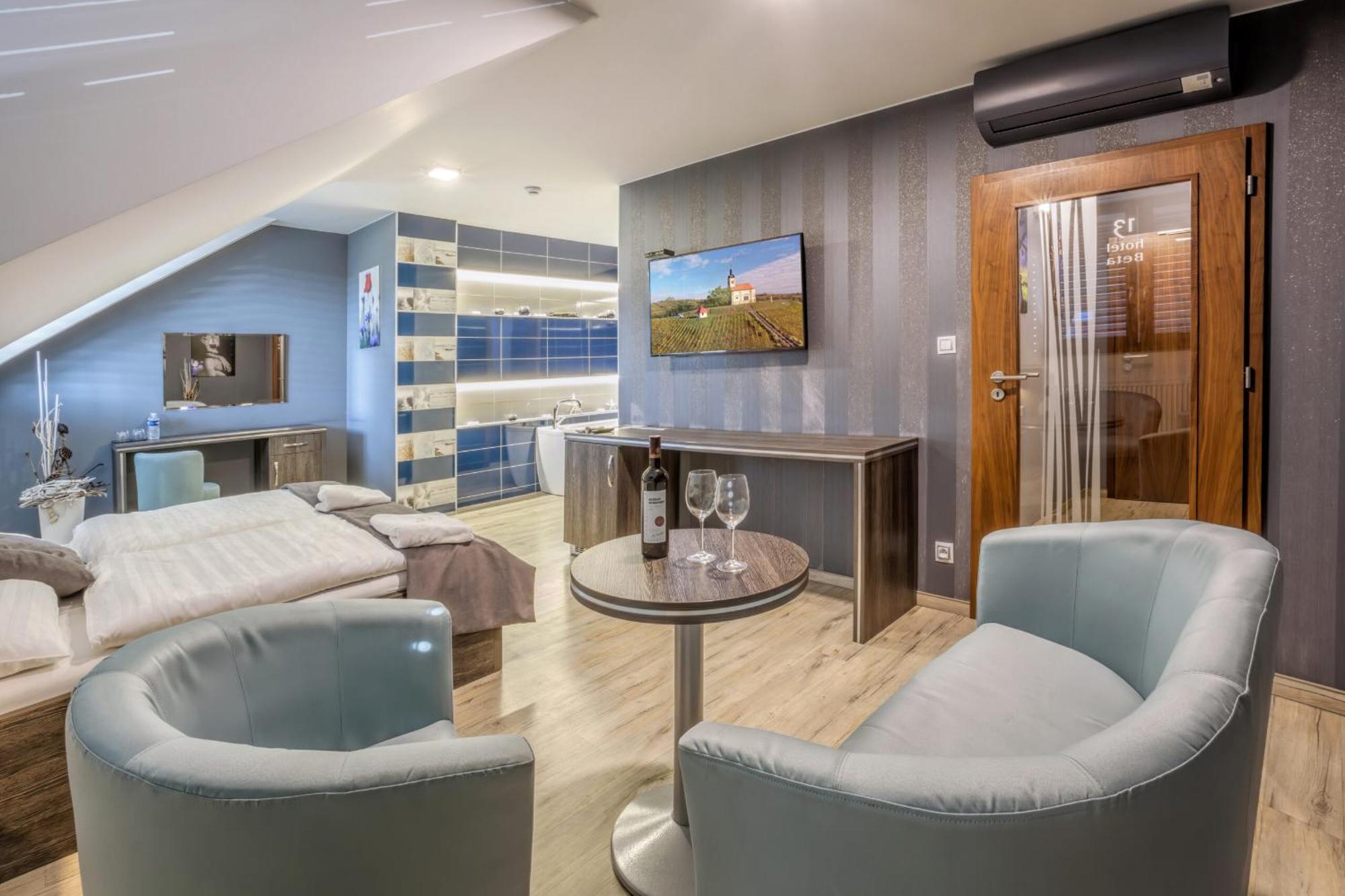 Hotel Beta Bzenec Ngoại thất bức ảnh