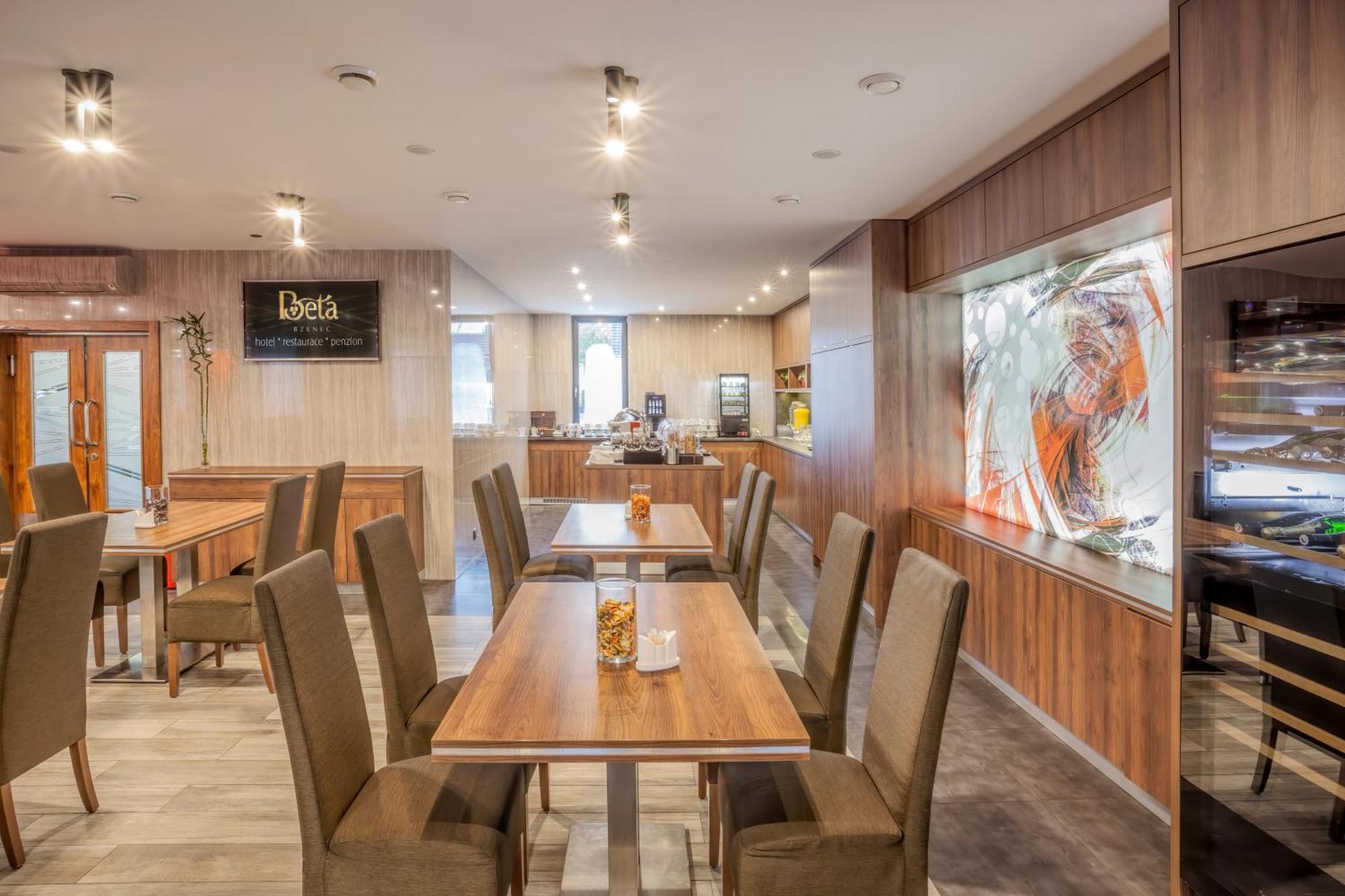 Hotel Beta Bzenec Ngoại thất bức ảnh