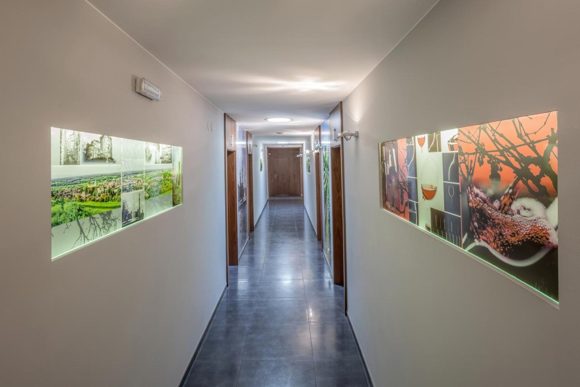 Hotel Beta Bzenec Ngoại thất bức ảnh