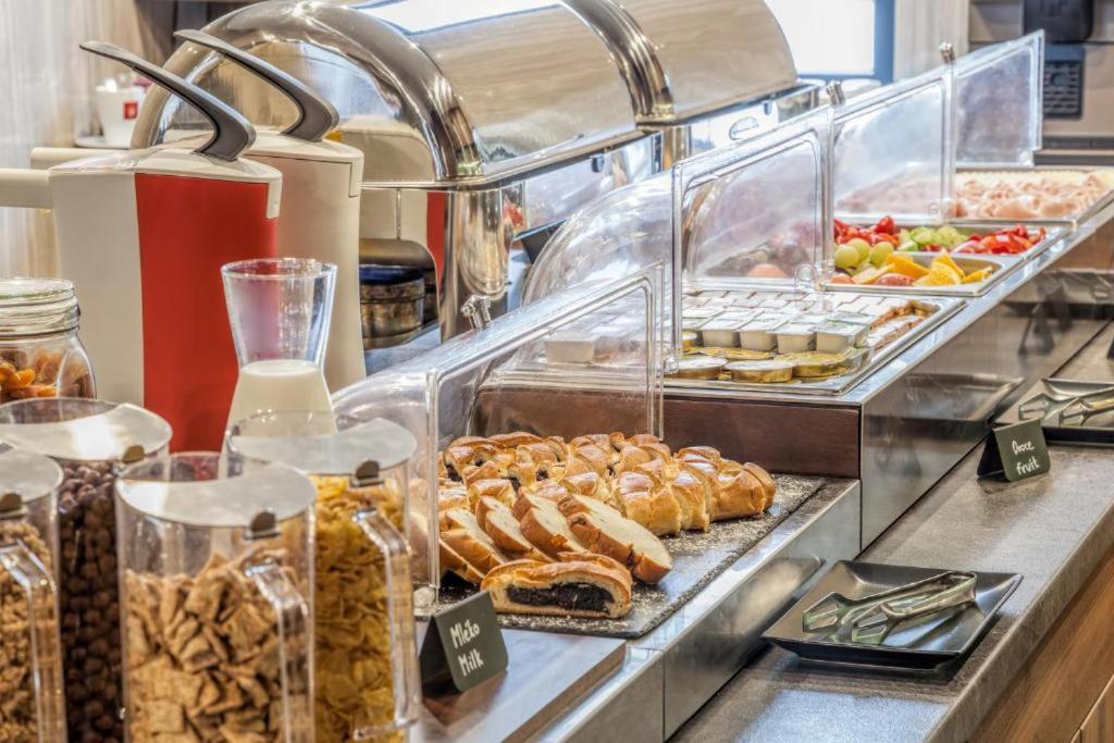 Hotel Beta Bzenec Ngoại thất bức ảnh